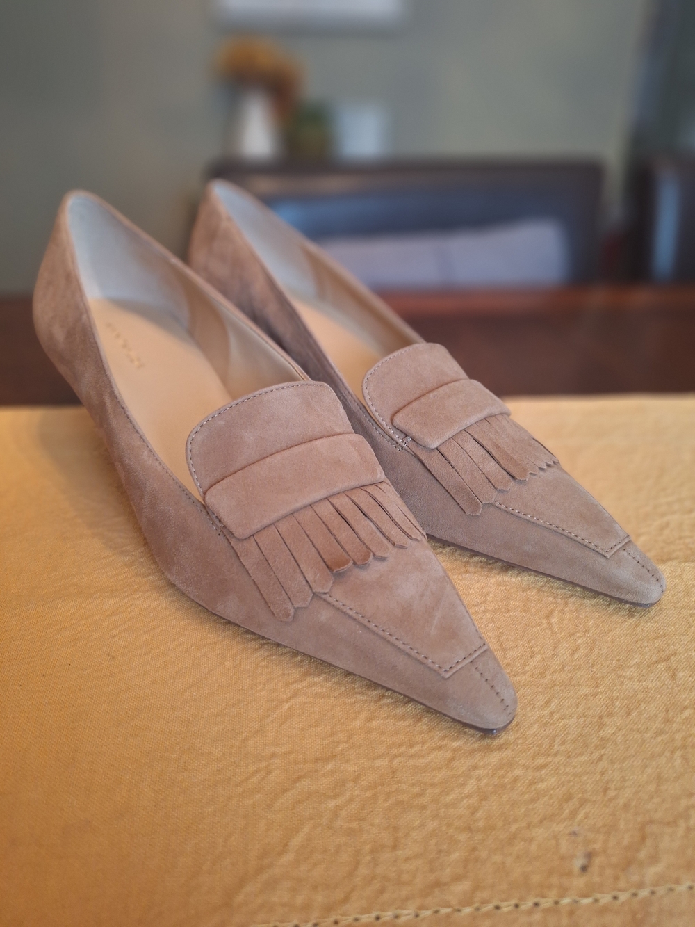 Ann Taylor Pointed Suede Fringe Loafers in Taupe Sz 7